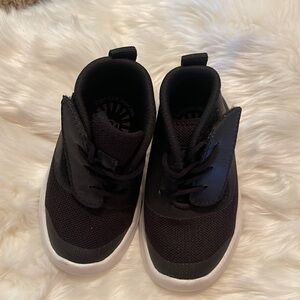 Boys Ugg Sneakers